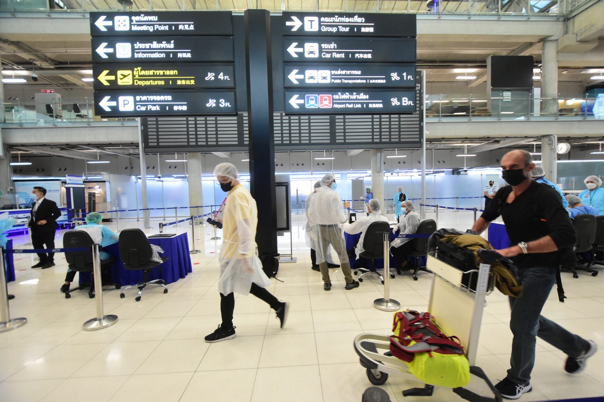 обменный пункт в паттайе. медицинская страховка для поездки. обменники паттайя. депозиты в тайланде. депозиты в тайланде.