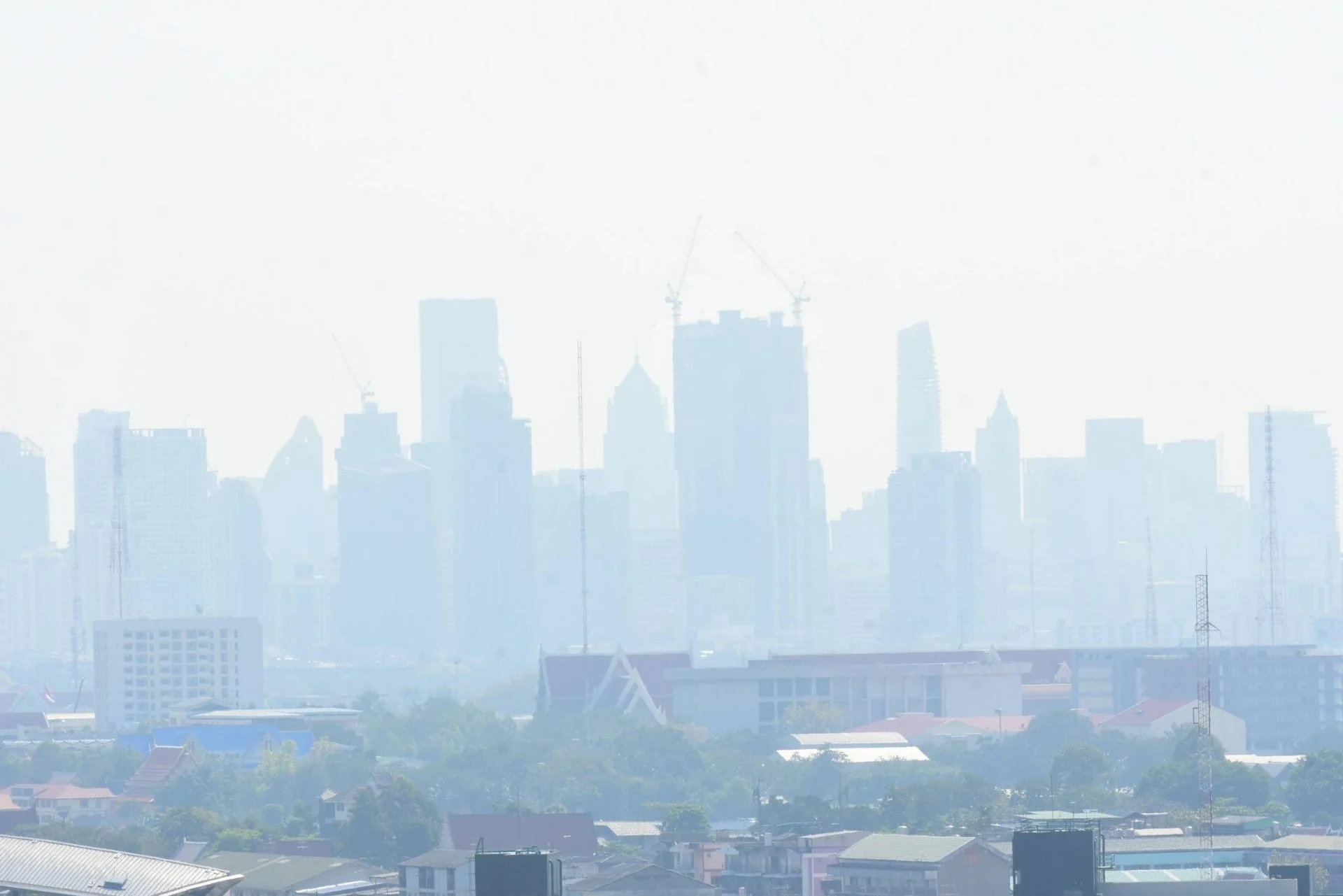 พื้นที่เฝ้าระวัง วันที่ 12 ก.พ. 67 ‼️ ค่า PM 2.5 เกินมาตรฐานในระดับสีส้ม เริ่มมีผลกระทบต่อสุขภาพ จำนวน 17 พื้นที่ 