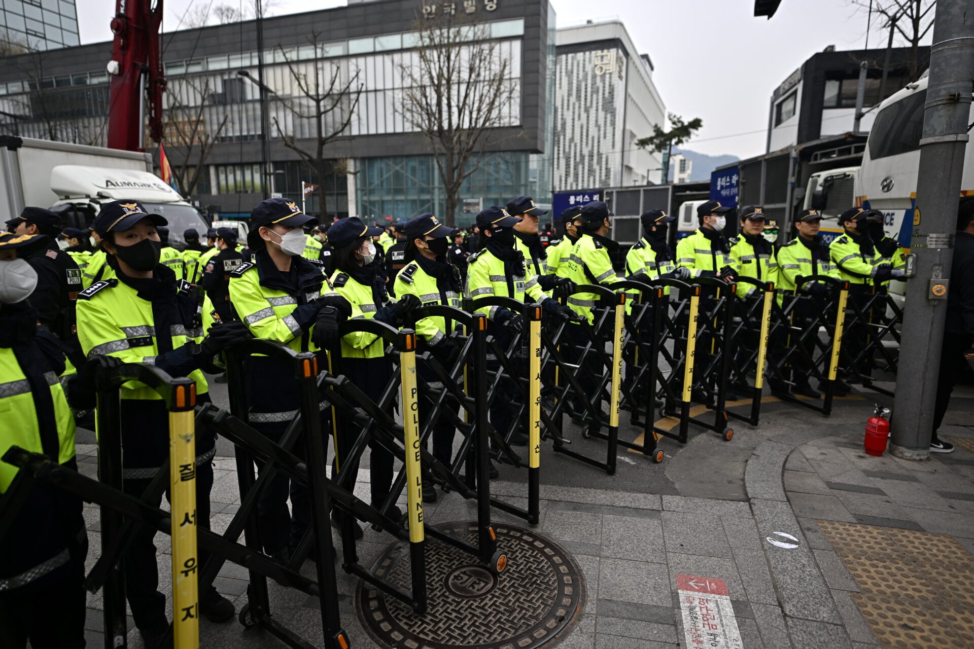 SKOREA-POLITICS-COURT-YOON