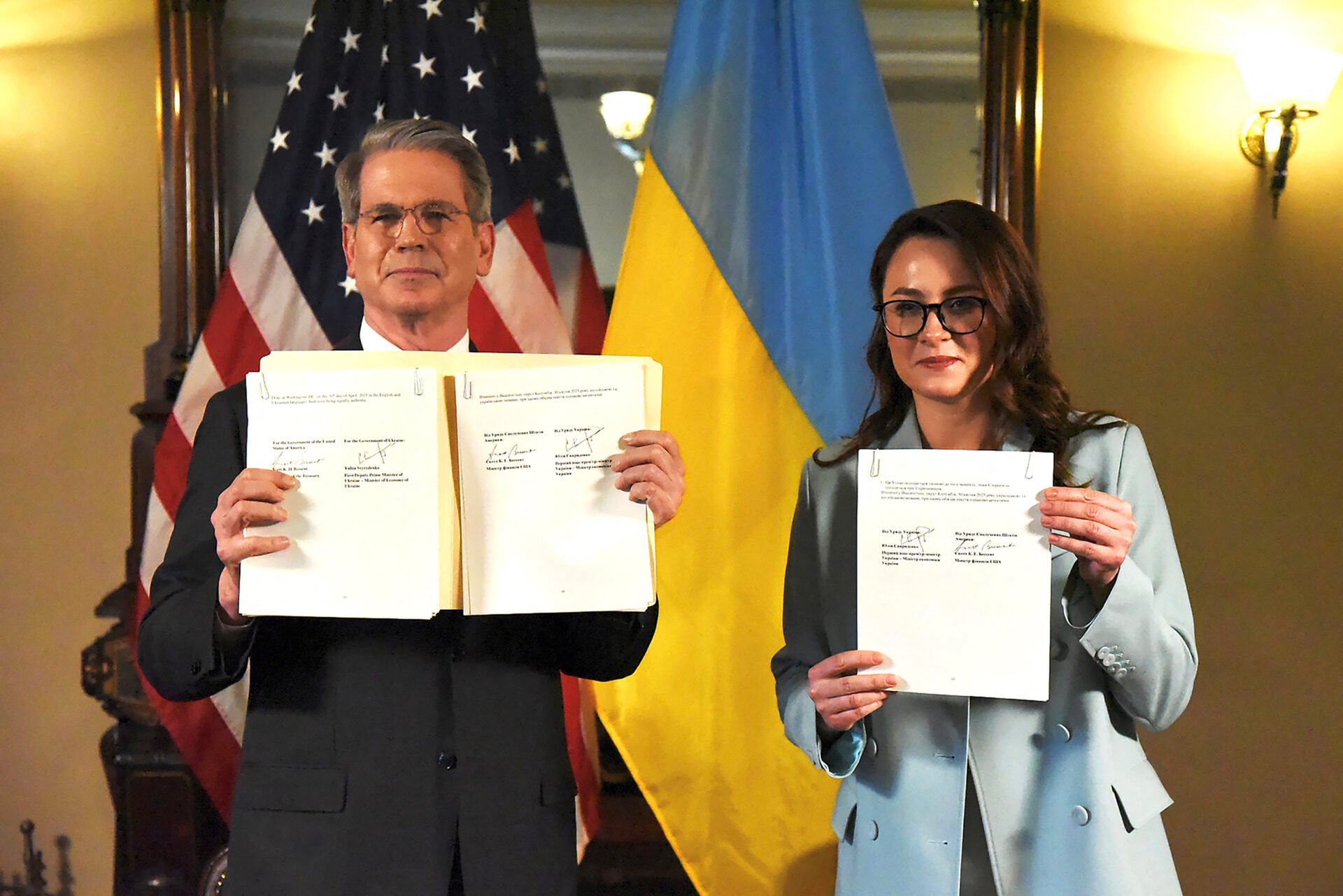 US-UKRAINE-DIPLOMACY-DEAL-RUSSIA-CONFLICT