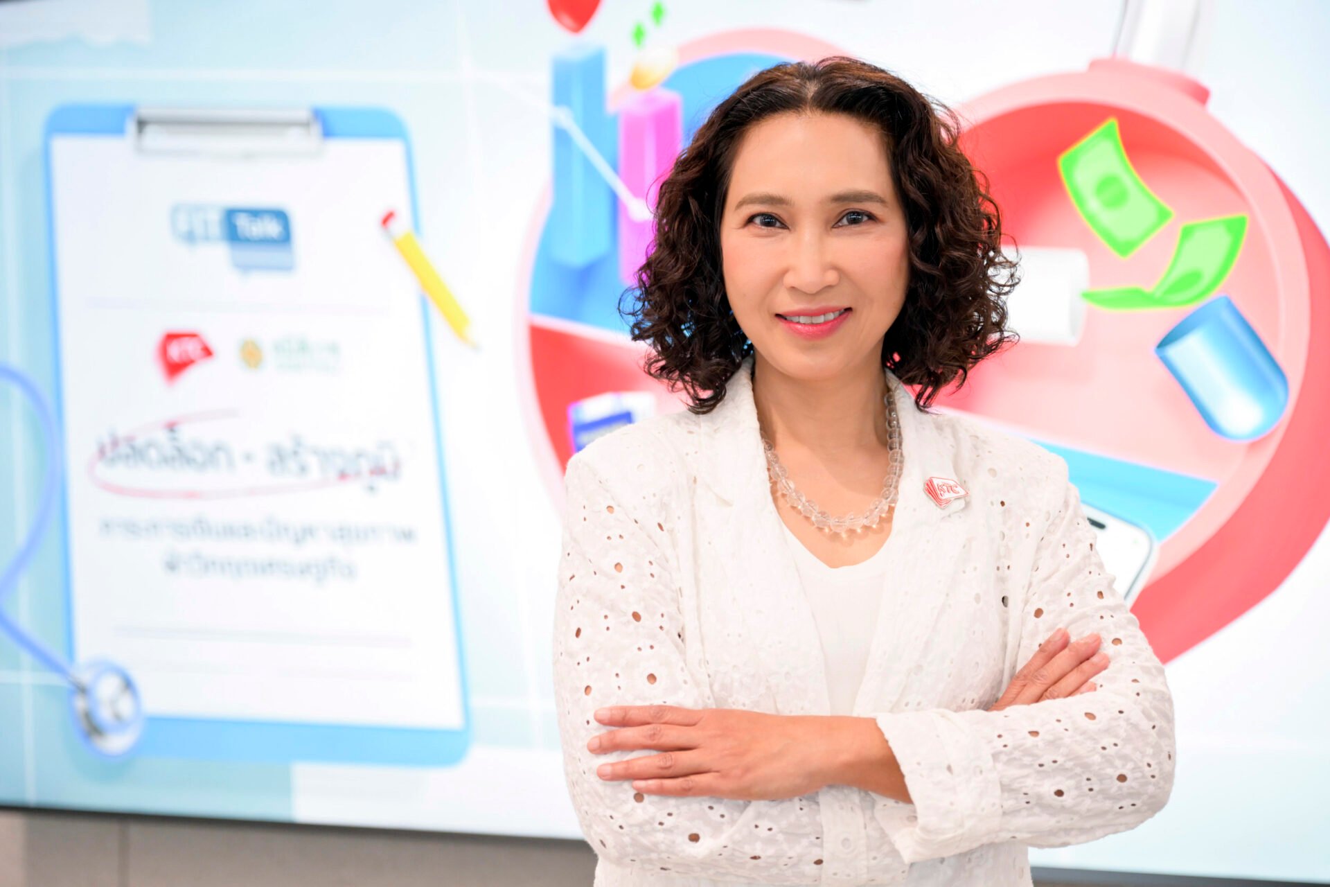 ยอดใช้จ่ายบัตร KTC กลุ่มสุขภาพพุ่งกระฉูด 50% จับมือสมิติเวช จัดงาน 'KTC FIT Talk' สร้างภูมิคุ้มกันทางการเงินและสุขภาพ