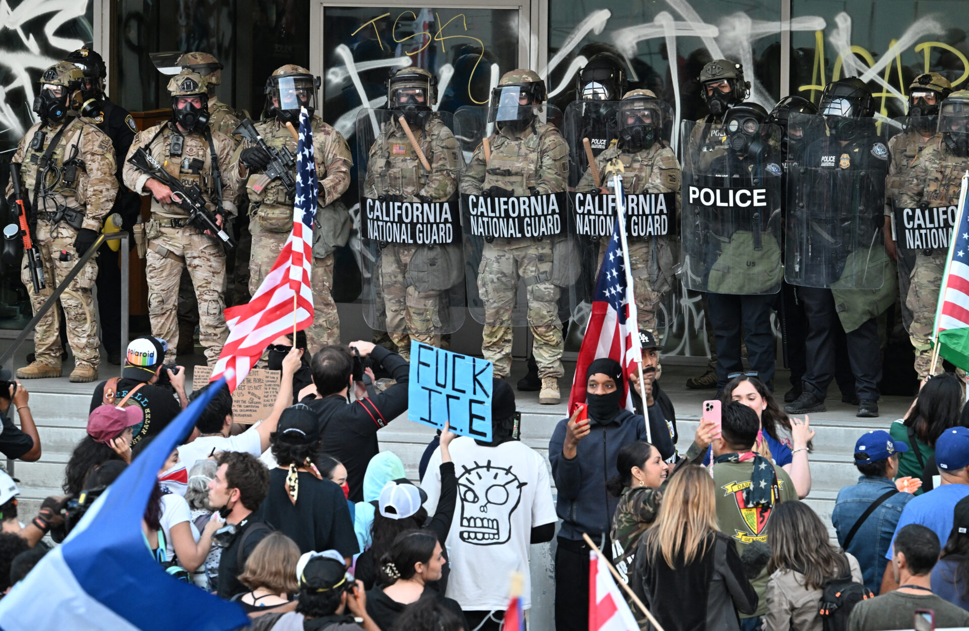 US agents, protesters clash again in Los Angeles over immigration raids