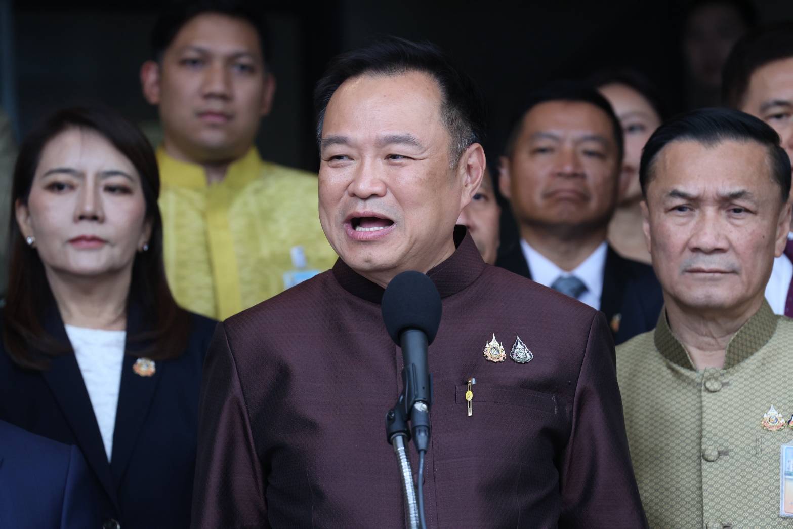 อนุทิน' ดักคอเพื่อไทยจ้องยึด มท.  ก็จะยิ่งมีปัญหาหากเข้าไปเคลียร์คดีที่ดินอัลไพน์