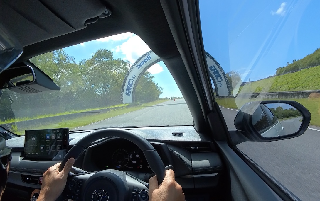 TOYOTA YARIS ATIV HEV