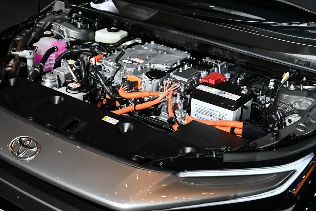 โตโยต้า bZ4X