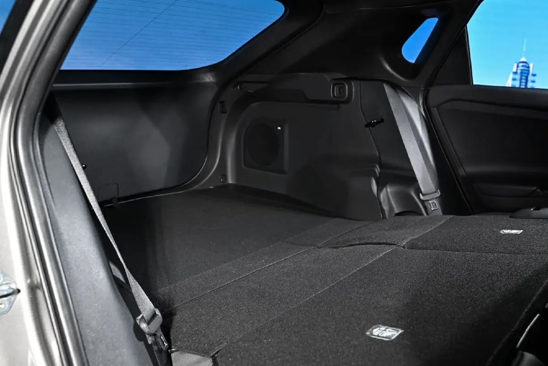 โตโยต้า bZ4X