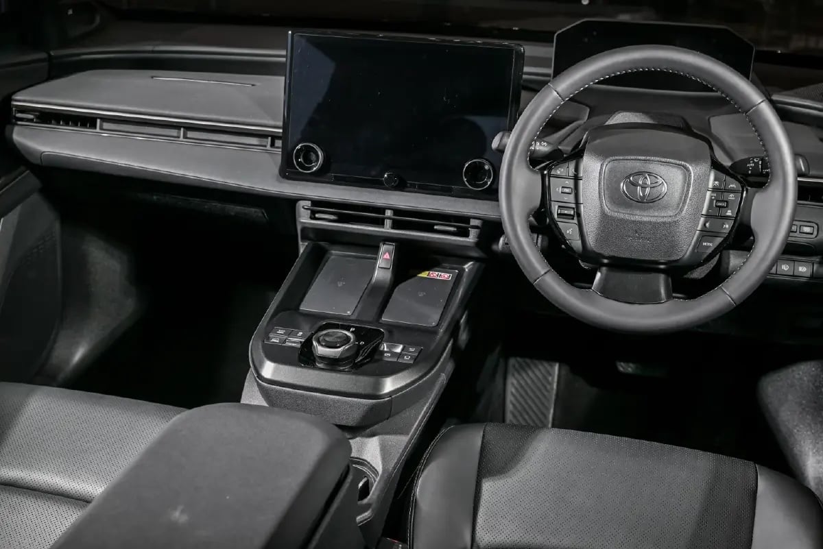 โตโยต้า bZ4X