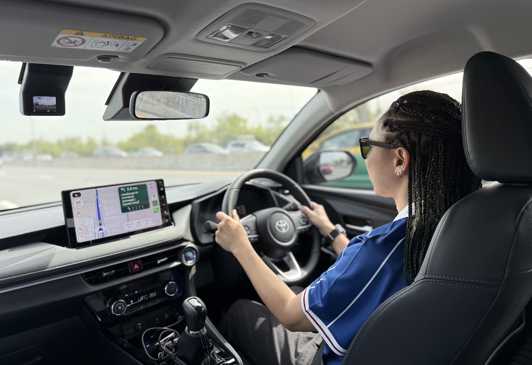 TOYOTA YARIS ATIV HEV