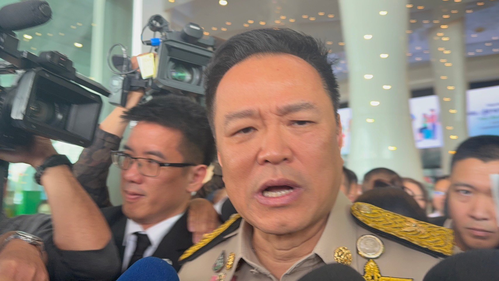 นายกฯ ลั่น ฟันไม่เลี้ยง ​ใครเอี่ยว​เอื้อนักโทษจีนวีไอพี ปาร์ตี้มั่วเซ็กซ์ในเรือนจําพิเศษกรุงเทพฯ