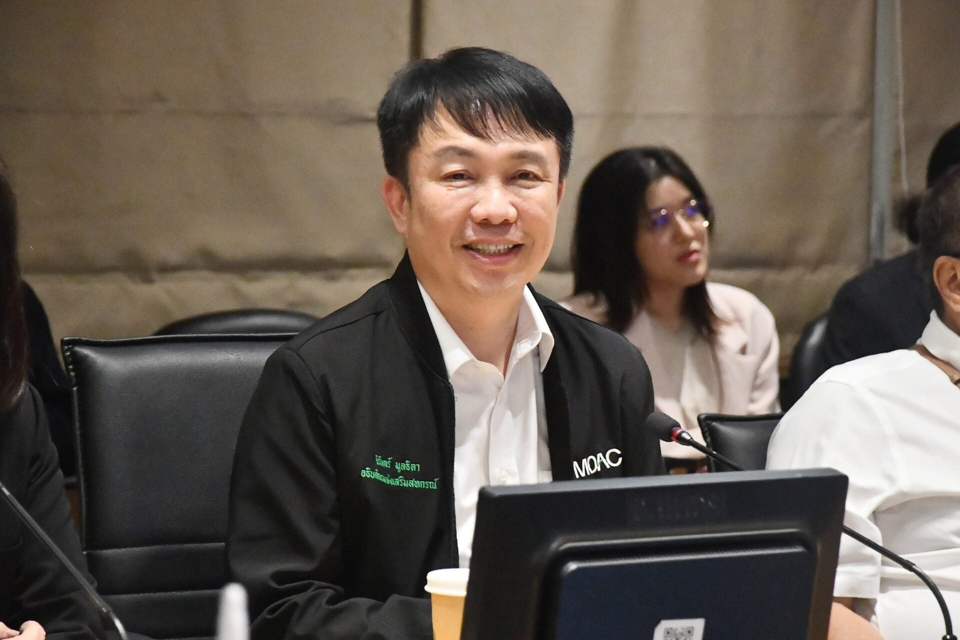 อธิบดีนิรันดร์”สั่งเตรียมพร้อมสหกรณ์รับมือน้ำมันแพง วางมาตรการระยะยาวมุ่งเป้า”พลังงานสะอาด”แทนน้ำมัน