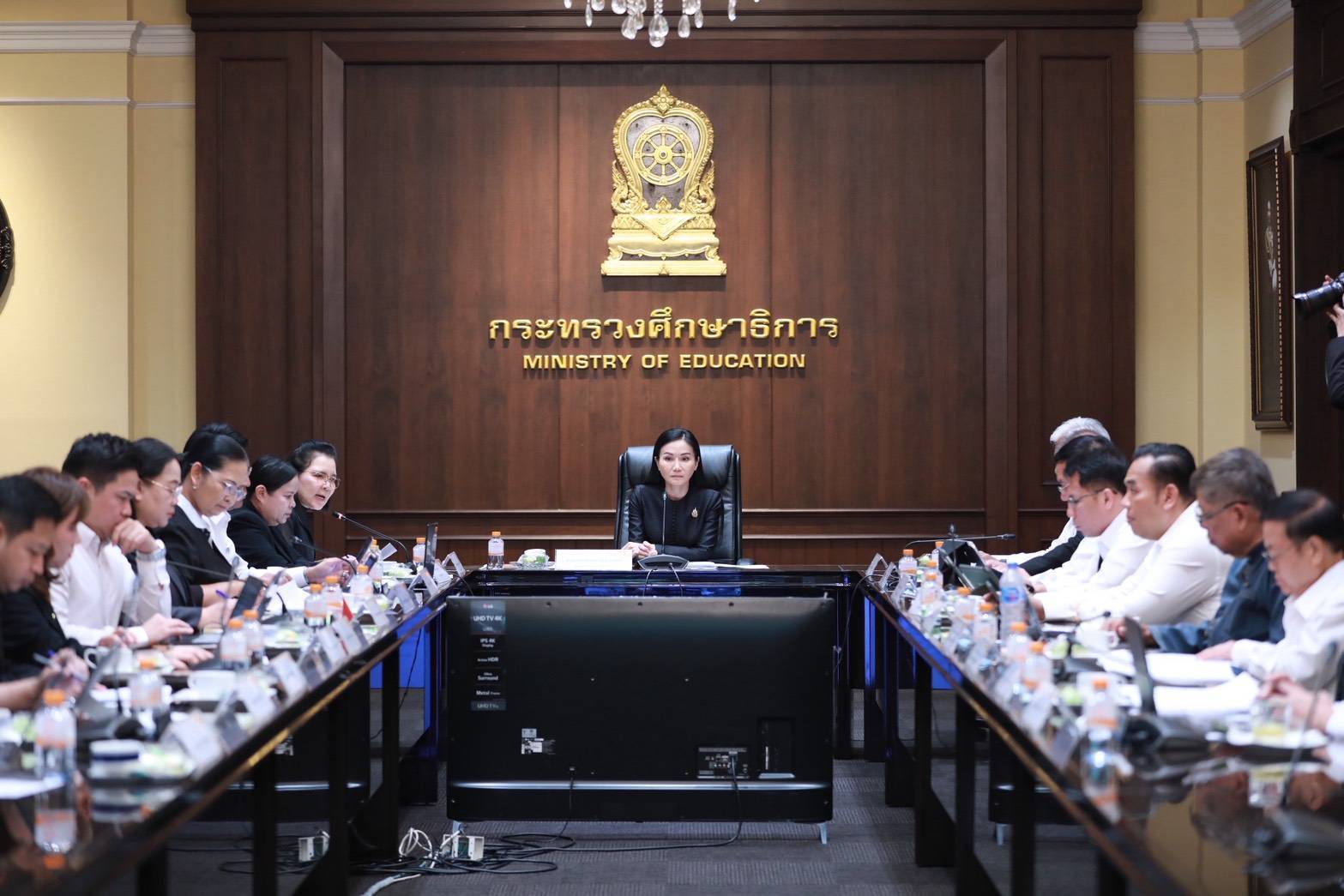 “รมว.นฤมล”เคาะยกเครื่องใบอนุญาตครู ยกเลิก PBA เหลือใบเดียว ปรับปรุงเพื่อความสะดวก ลดยุ่งยาก พร้อมกำหนดตัวชี้วัดเพิ่มในการพิจารณาคุณภาพตามมาตรฐานวิชาชีพครู ย้ำไม่กระทบสิทธิครูเดิม