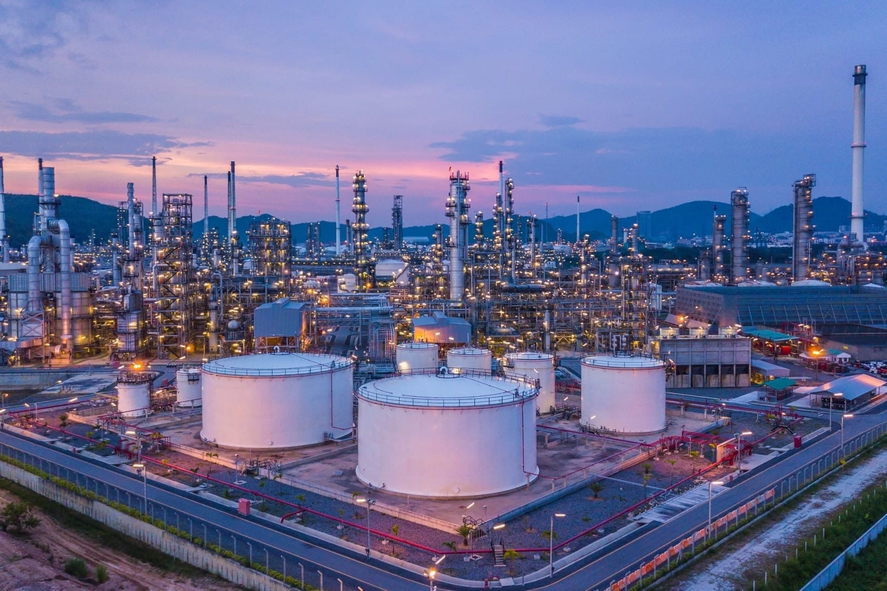 นักวิชาการ ไขโครงสร้างน้ำมันไทย ชี้น้ำมันแพงเพราะโครงสร้างภาษี ไม่ใช่ต้นทุนกลั่น