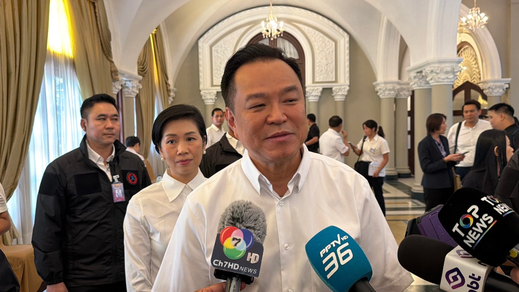 ‘อนุทิน’ รับสบายใจขึ้น ควบคุมสถานการณ์น้ำมันได้ประชาชนมีใช้เพียงพอ