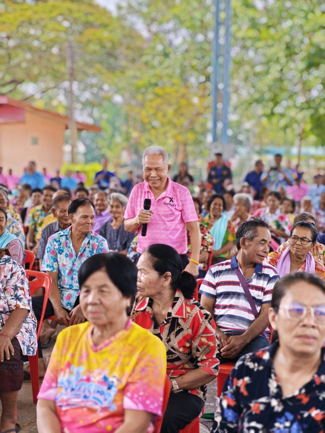 ประธานสภาผู้แทนราษฎรลงพื้นที่เยี่ยมเยียนผู้สูงอายุ เนื่องในเทศกาลสงกรานต์ ประจำปี 2569