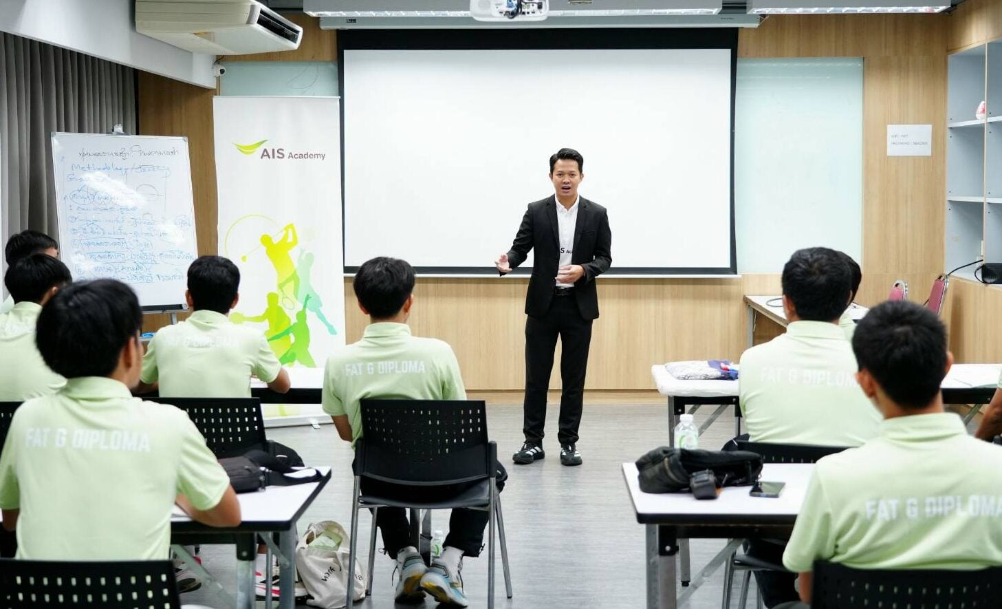 ‘AIS’ยกระดับครูพละทั่วไทย เปิดอบรม‘G’ Diploma สร้างโค้ชฟุตบอลส่งต่อโรงเรียนท้องถิ่น