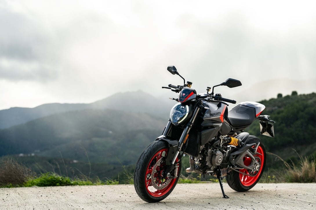 The New Ducati Monster ต้นแบบของตำนาน ที่สะท้อนตัวตนอย่างมีเอกลักษณ์