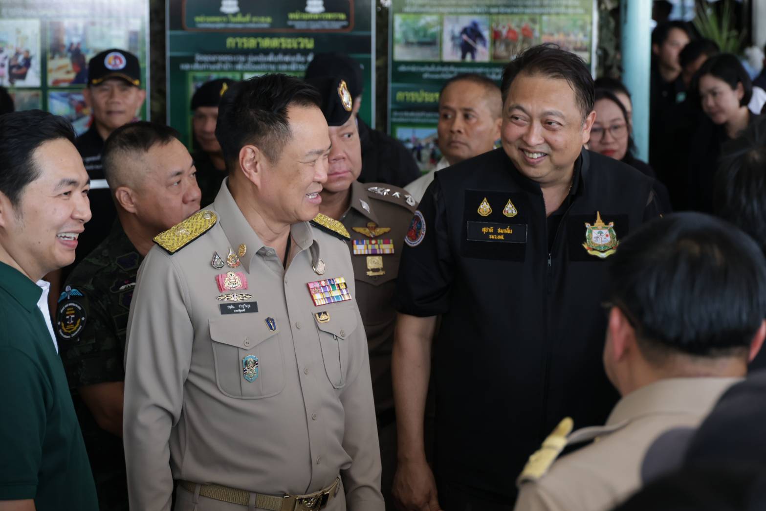 “สุชาติ” นำทีมลุยเชียงใหม่ ร่วม ครม. นายกฯ อนุทิน เร่งคลี่คลายไฟป่า–หมอกควันภาคเหนือ คุมเข้ม PM2.5 พร้อมเฝ้าระวังสารหนูในลำน้ำชายแดน