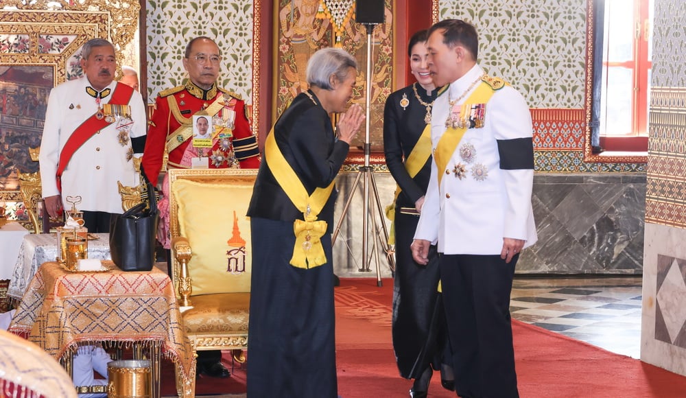 ในหลวง พระราชินี ทรงบำเพ็ญพระราชกุศลทักษิณานุปทานพระราชพิธีฉัตรมงคล