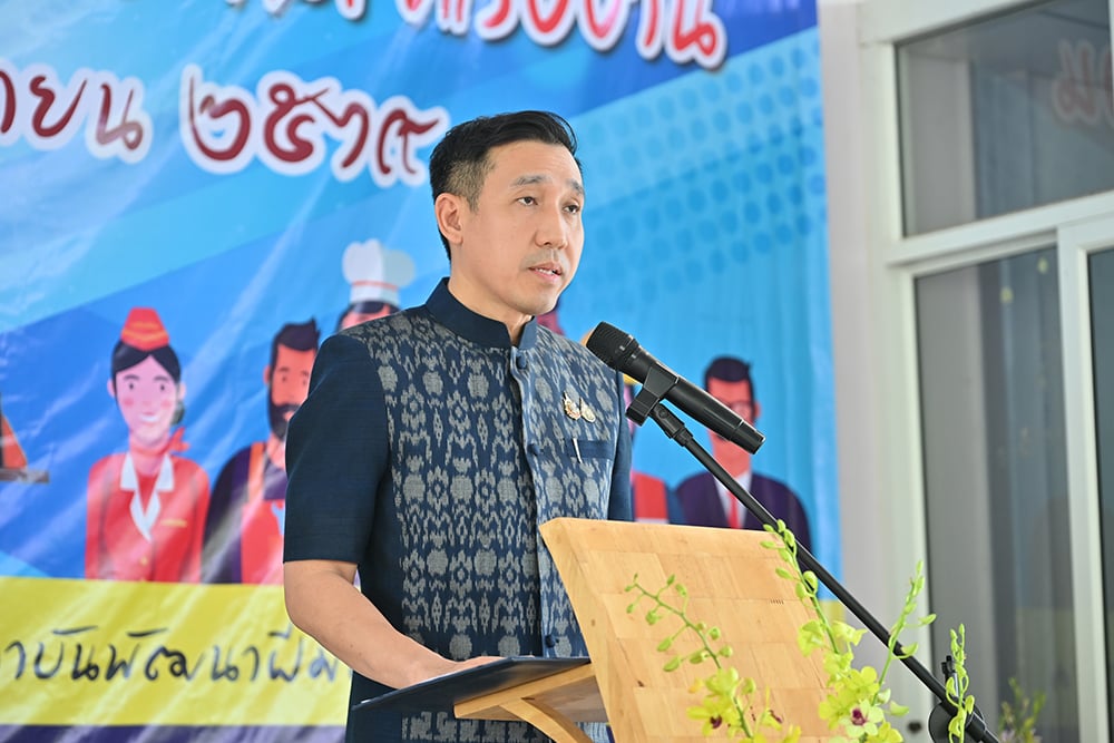 รองผู้ว่าฯ นครปฐม เปิดงานวันแรงงานแห่งชาติจังหวัดนครปฐม  ชูแนวคิด ‘รักษ์โลก คุ้มครอง ปลอดภัย ใส่ใจแรงงาน’