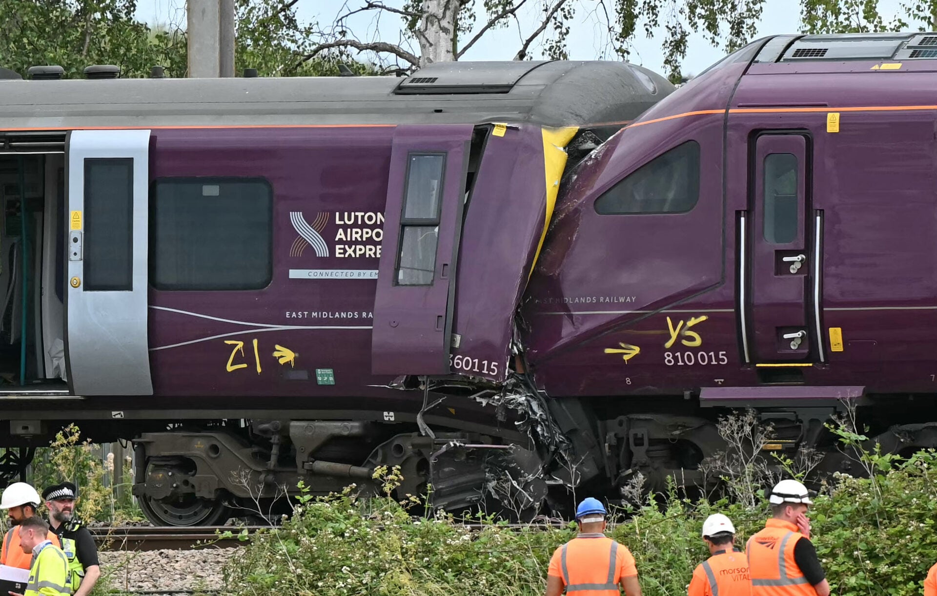 BRITAIN-TRANSPORT-ACCIDENT-RAIL