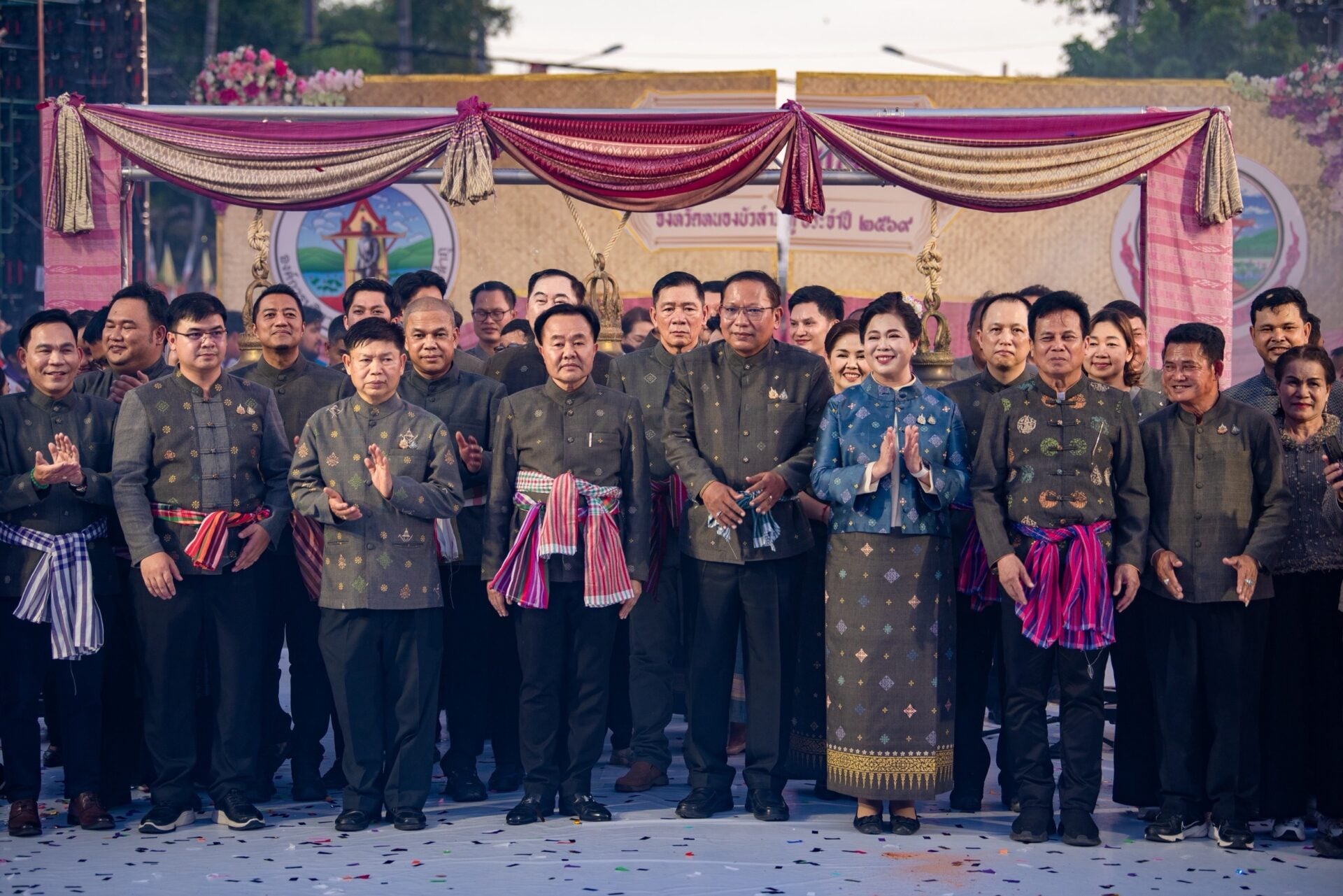 กล้าธรรมลุยหนองบัวลำภู ‘ยศสิงห์’ ชูบุญบั้งไฟล้านต่อยอดเศรษฐก