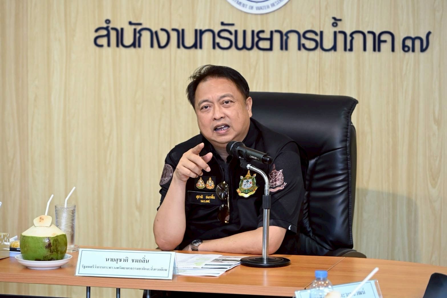 ‘รมว.สุชาติ’ สั่งกรมทะเลเร่งตรวจสอบ “ปลิงชมพู” นับล้านตัวเกยหาดระยอง ชี้เป็นปรากฏการณ์ธรรมชาติที่พบได้ยาก