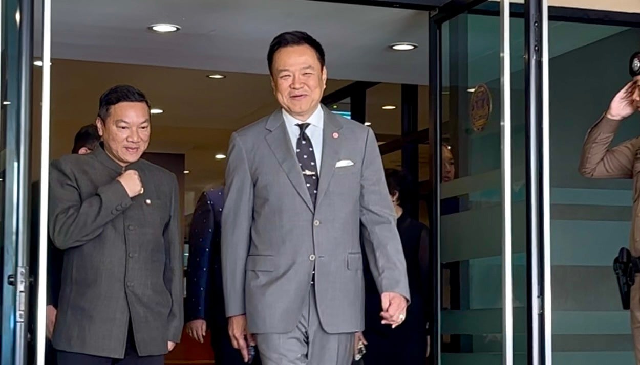 นายกฯ ลั่นกองไทยพร้อมไม่กังวลรถถังเขมร