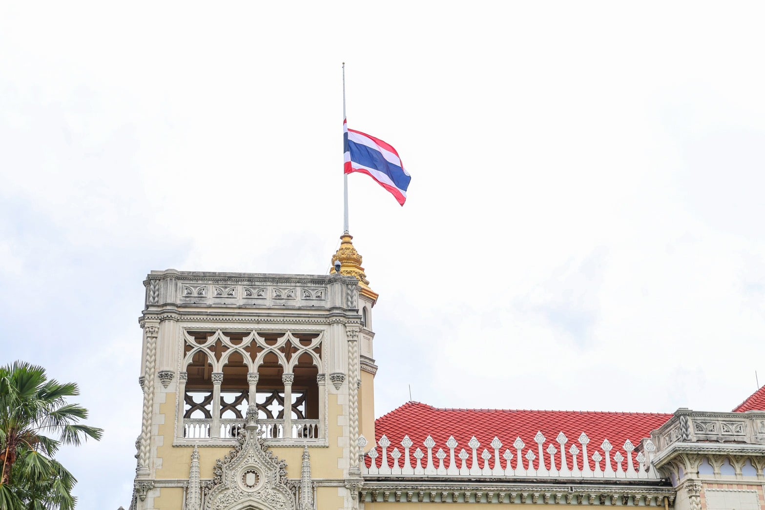 ศาสตร์แห่งความเคารพและการไว้อาลัย เปิดบันทึกประวัต