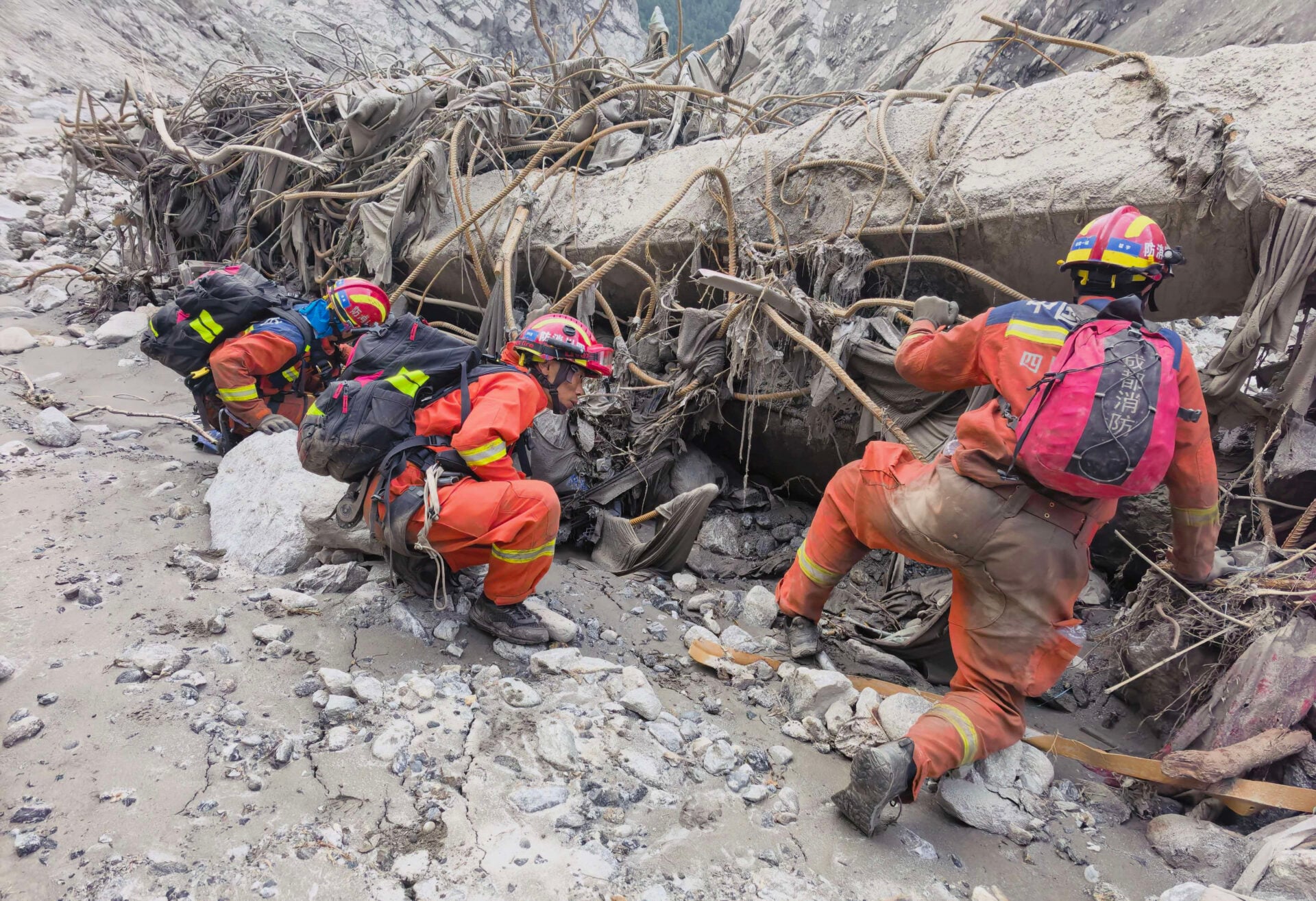 CHINA-NEPAL-WEATHER-LANDSLIDE-FLOODS