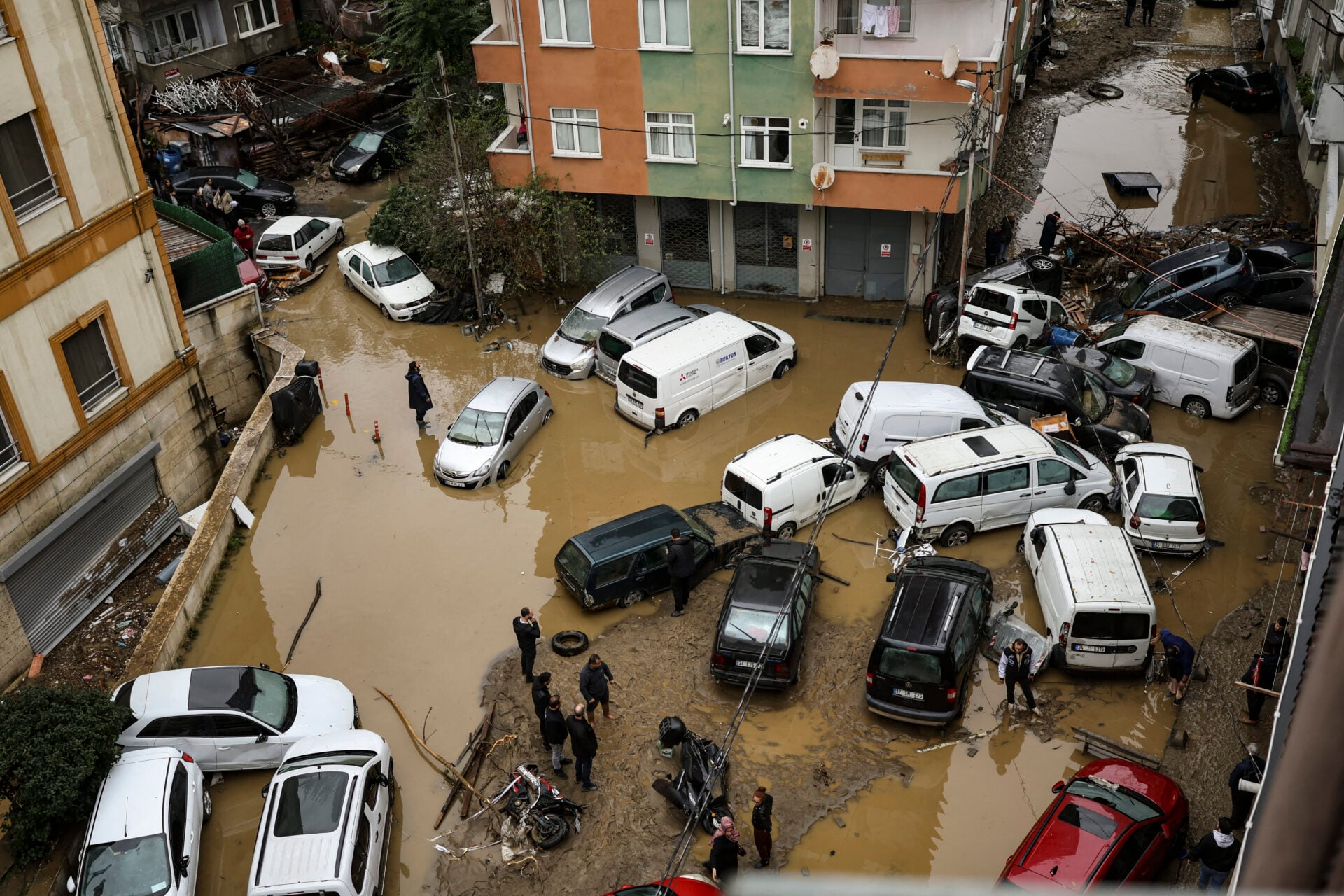 Two dead as Istanbul battles worst rainfall since records began in 1942