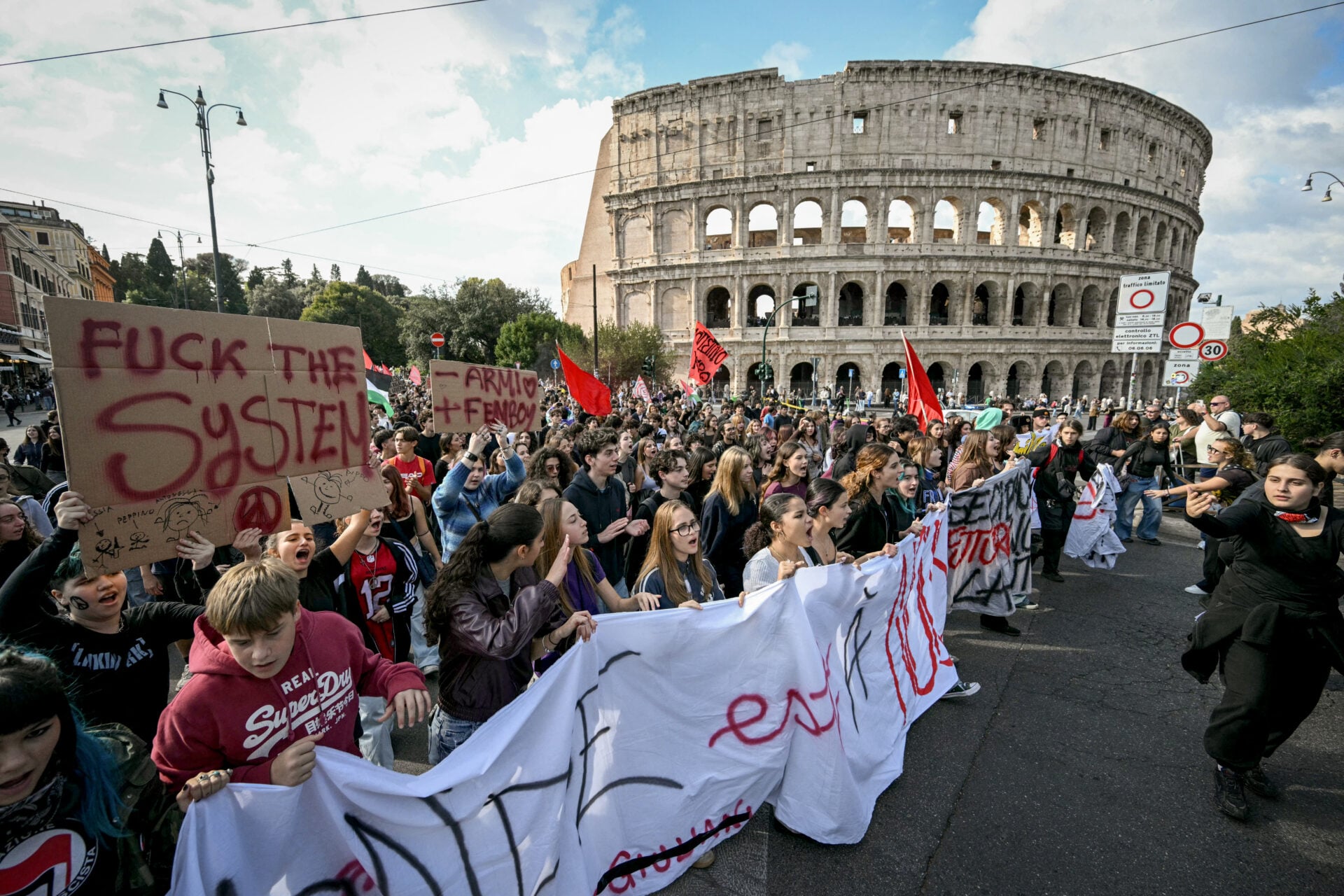 ITALY-POLITICS-DEMO